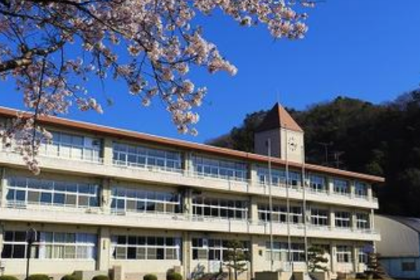 【17箇所まとめ】マイセカンドアオハル第1話のロケ地！大学や横須賀のスポットを特定！ しんらばんしょうログ